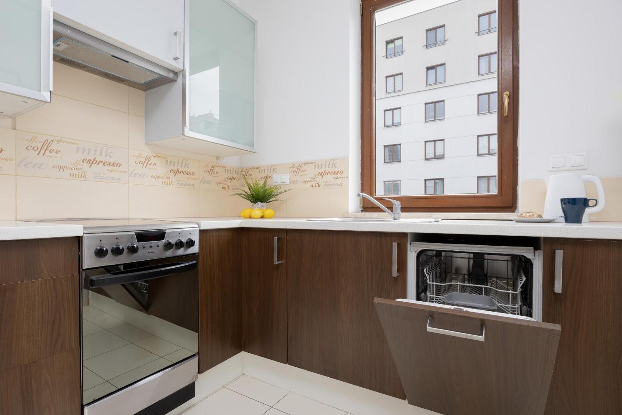 City Apartment With Parking Near Metro Mlociny By Noclegi Renters Варшава Экстерьер фото
